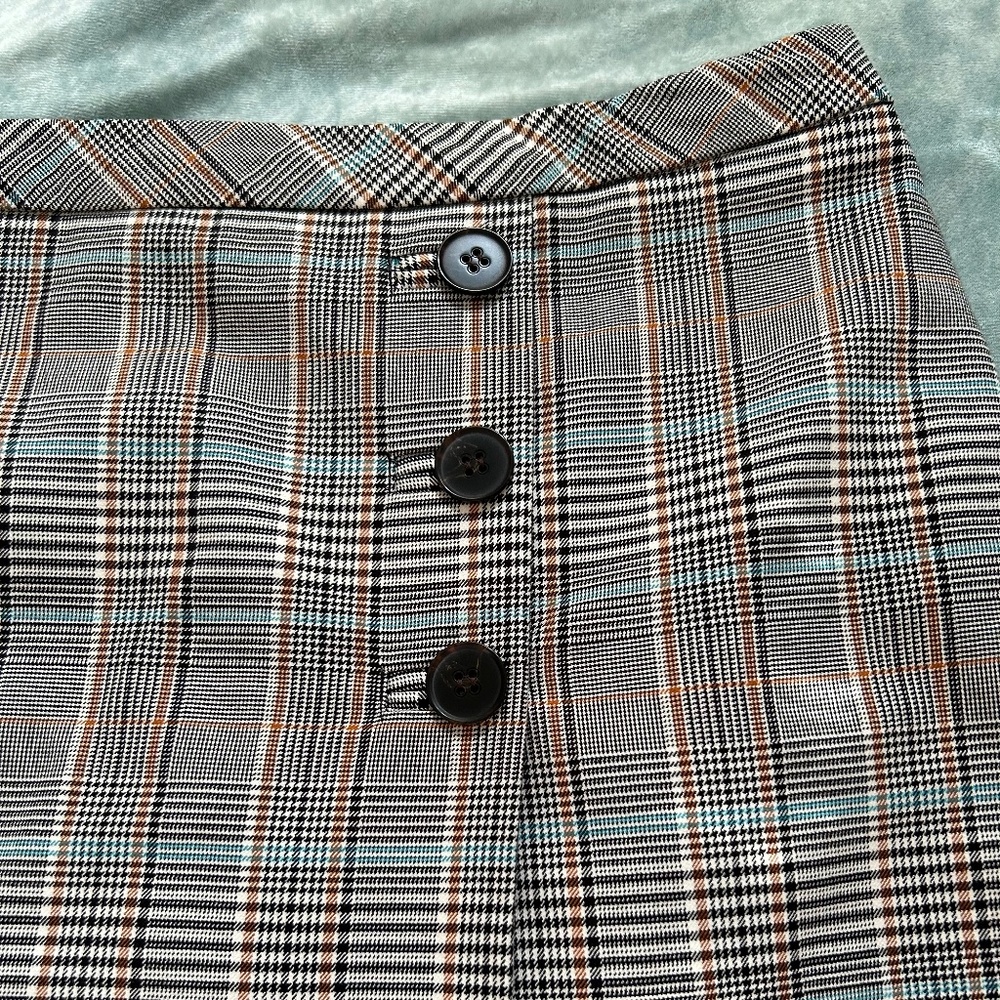 Talbots plaid 3 button lined skirt! Size 14 Petite! - Picture 2 of 9
